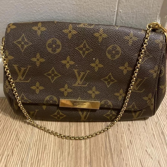 LOUIS VUITTON Monogram Favorite MM - Picture 1 of 5